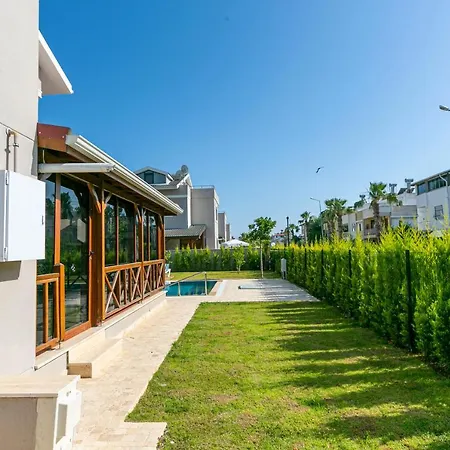 Paradise Town Estella Βίλα